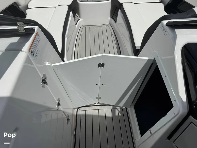 Slide: The Image of Yamaha 252S 2025 - 16639629