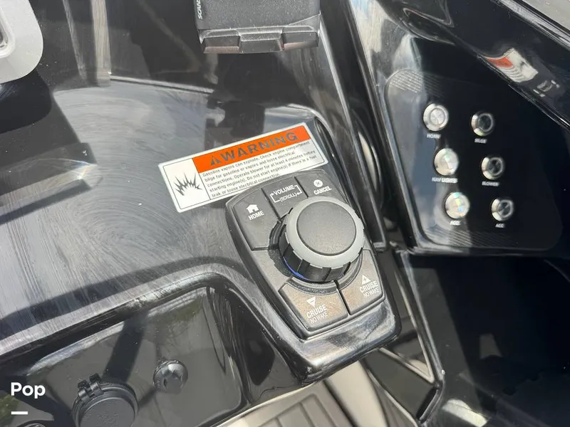 Slide: The Image of Yamaha 252S 2025 - 16639636