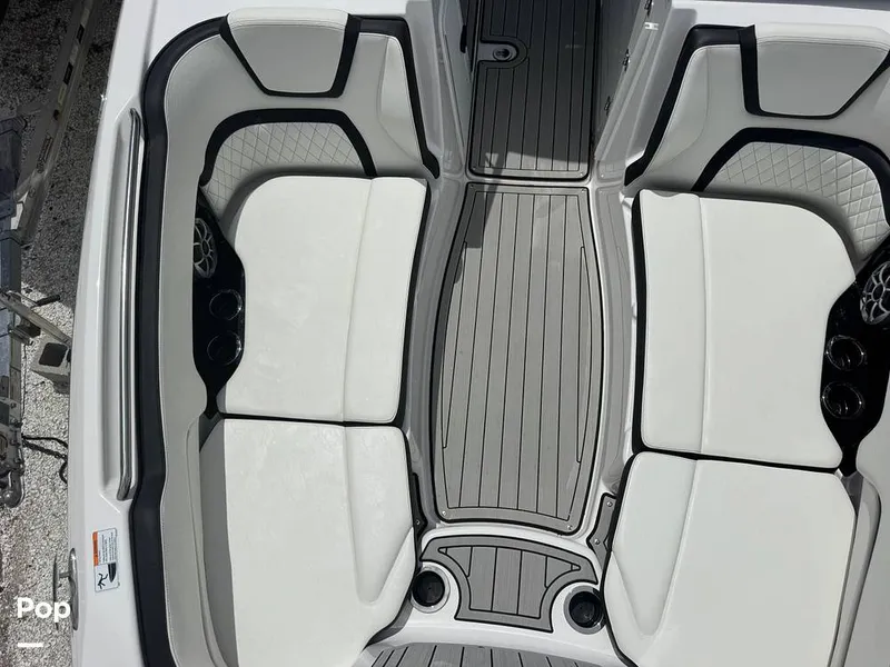 Slide: The Image of Yamaha 252S 2025 - 16639622