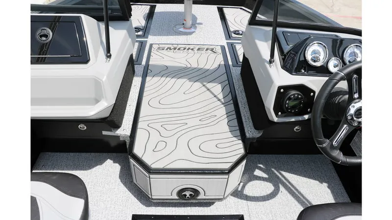 Slide: The Image of Smoker Craft Adventurer 178 DC 2025 - 19