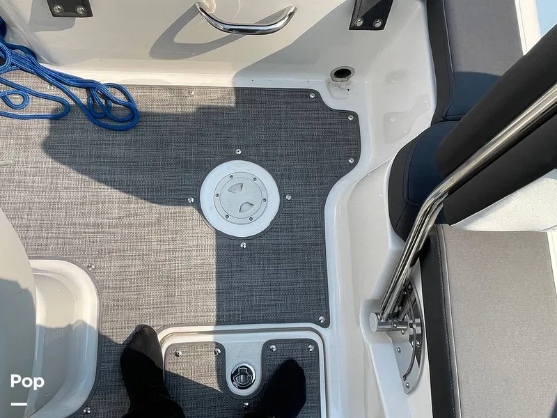 Slide: The Image of Bayliner VR5 BR 2021 - 16664744