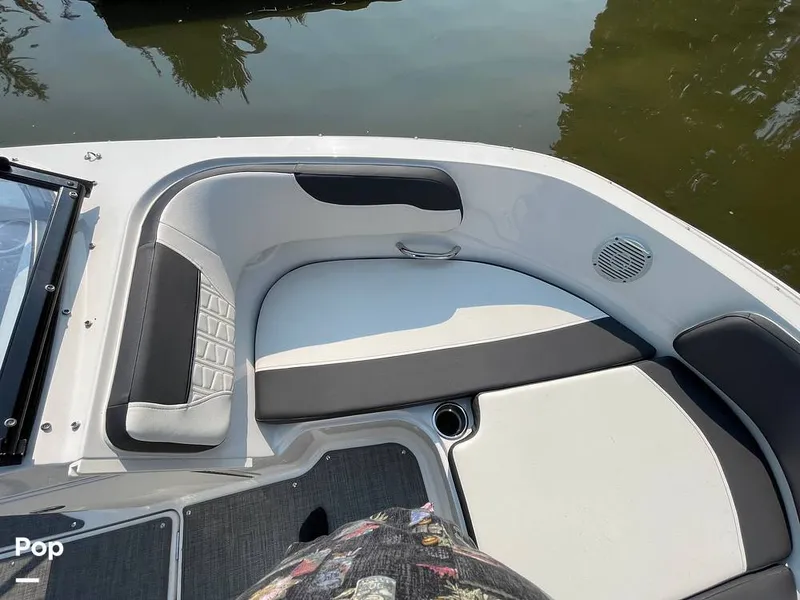 Slide: The Image of Bayliner VR5 BR 2021 - 16664719