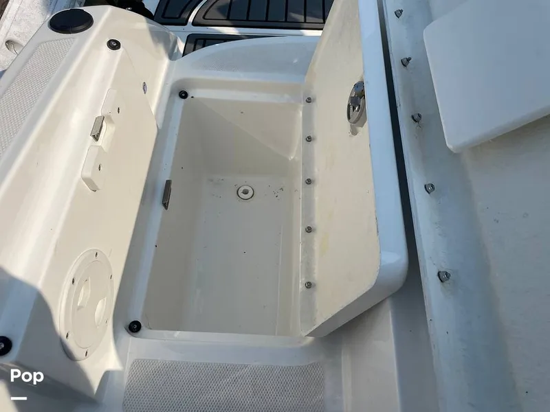 Slide: The Image of Bayliner VR5 BR 2021 - 16664740