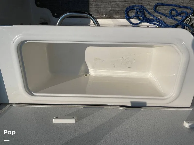 Slide: The Image of Bayliner VR5 BR 2021 - 16664738