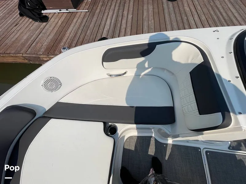 Slide: The Image of Bayliner VR5 BR 2021 - 16664720