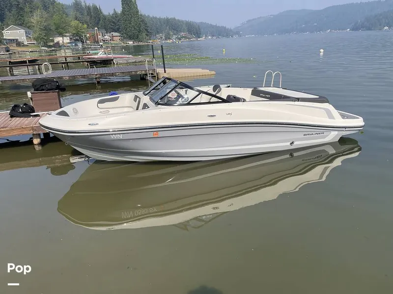 Slide: The Image of Bayliner VR5 BR 2021 - 16664746