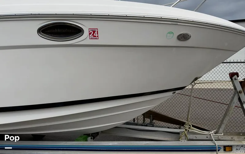 Slide: The Image of Regal 2565 Window Express 2008 - 16626043