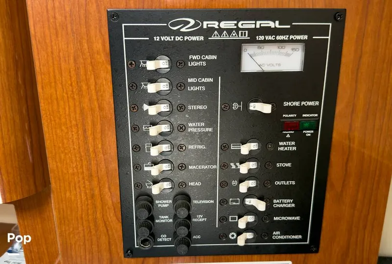 Slide: The Image of Regal 2565 Window Express 2008 - 16626201