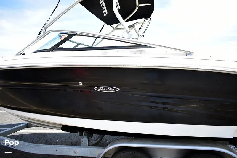 Slide: The Image of Sea Ray 240 Select 2005 - 16657115