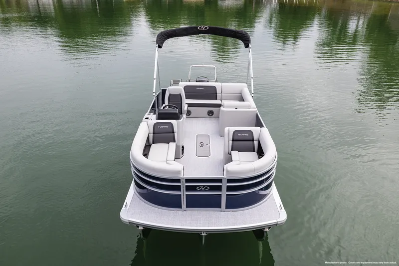 Slide: The Image of Harris Cruiser 210 2025 - 1