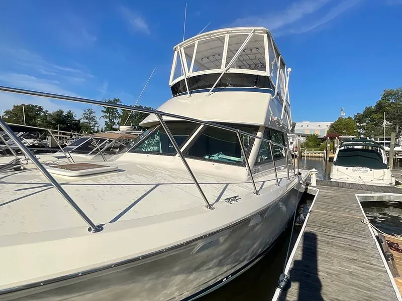 Slide: The Image of Hatteras 36 Convertible 1985 - 16619590