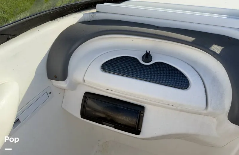 Slide: The Image of Glastron Carslon CSX-23 2000 - 16640507