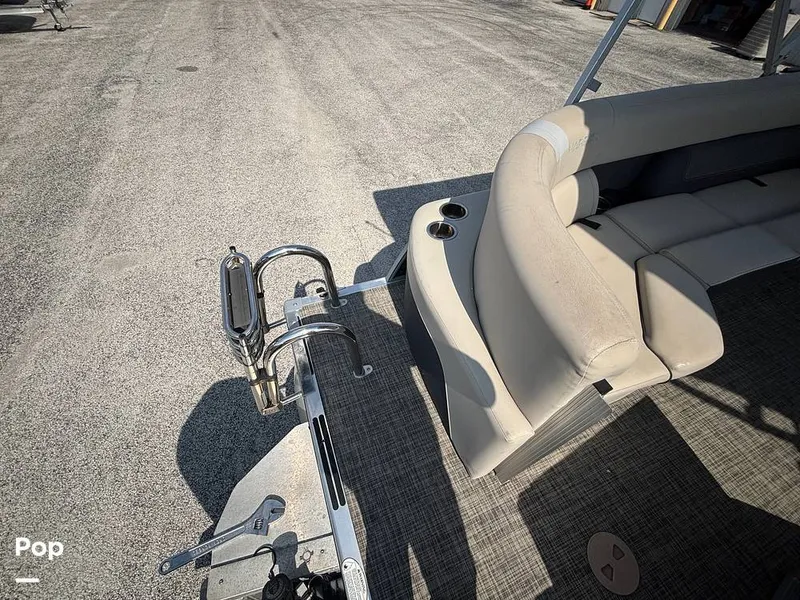 Slide: The Image of Harris 230 Cruiser 2023 - 16625923