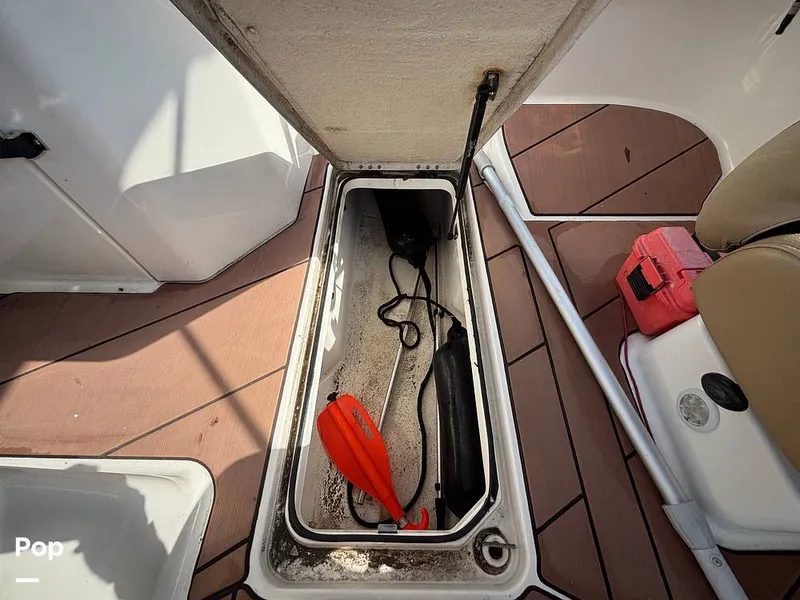 Slide: The Image of Bayliner DX2200 2023 - 16625177