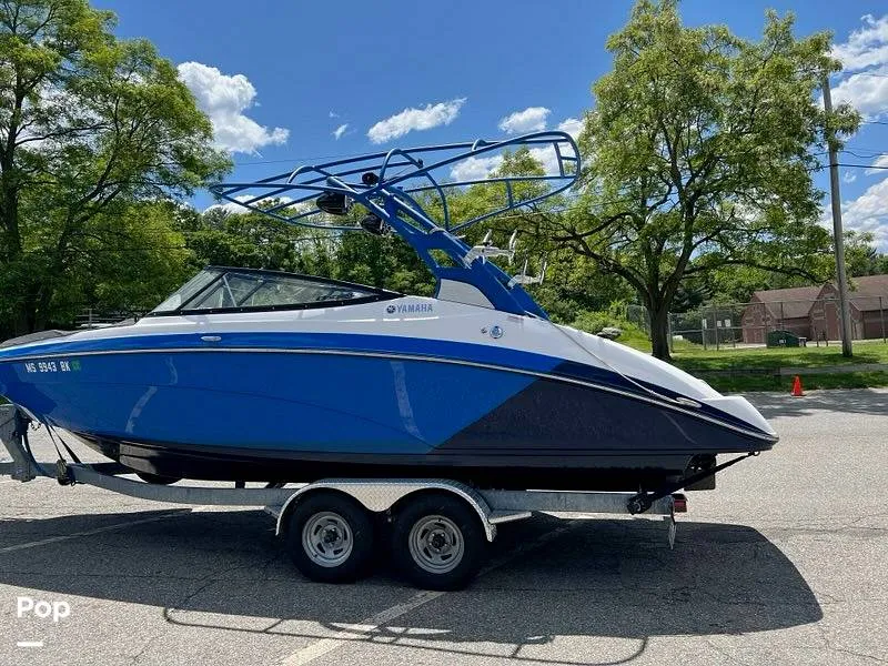 Slide: The Image of Yamaha 242X E-Series 2019 - 16763971
