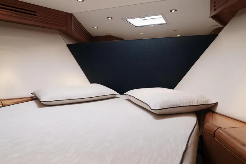 Slide: The Image of Hatteras 54 Convertible 2011 - 25