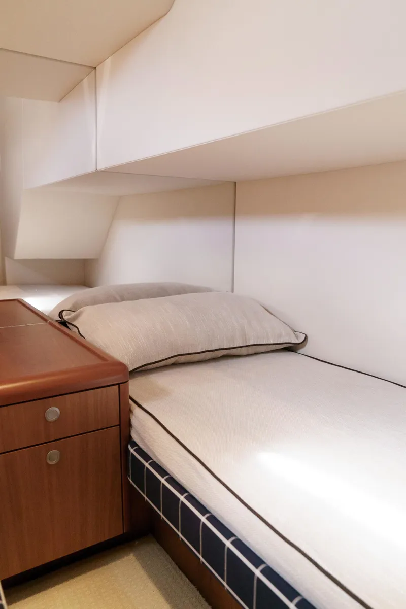 Slide: The Image of Hatteras 54 Convertible 2011 - 29