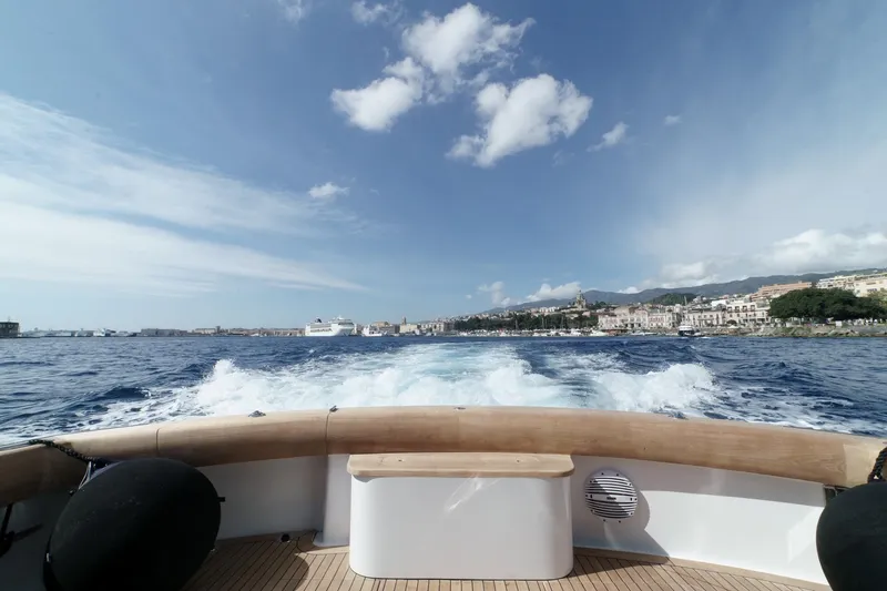 Slide: The Image of Hatteras 54 Convertible 2011 - 33