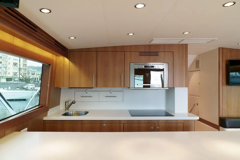 Slide: The Image of Hatteras 54 Convertible 2011 - 15