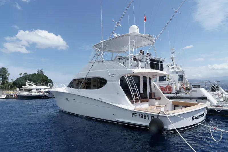 Slide: The Image of Hatteras 54 Convertible 2011 - 32