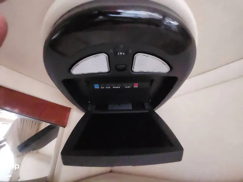 Slide: The Image of Sea Ray 320 Sundancer 2004 - 16707671