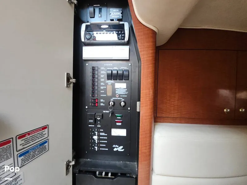 Slide: The Image of Sea Ray 320 Sundancer 2004 - 16707672
