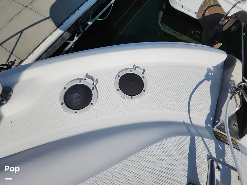 Slide: The Image of Sea Ray 320 Sundancer 2004 - 16707546