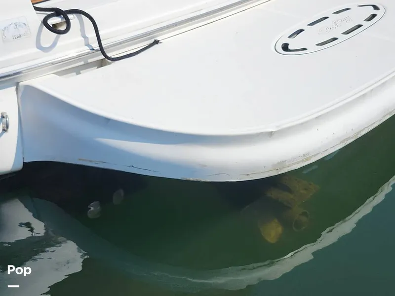 Slide: The Image of Sea Ray 320 Sundancer 2004 - 16707565