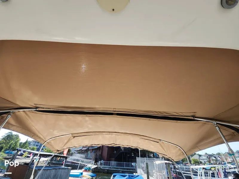 Slide: The Image of Sea Ray 320 Sundancer 2004 - 16707618