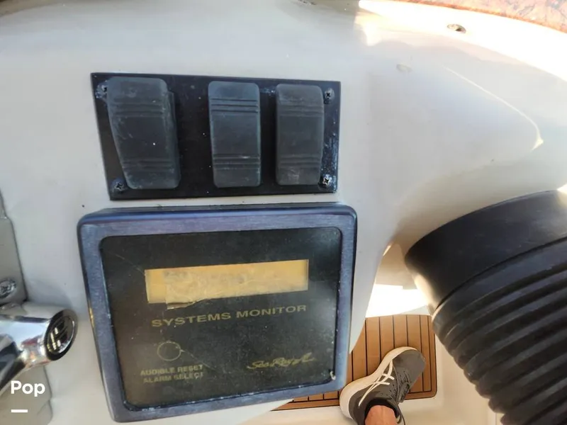 Slide: The Image of Sea Ray 320 Sundancer 2004 - 16707640