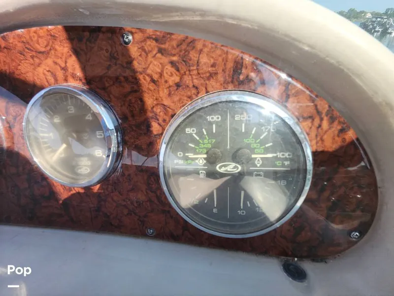 Slide: The Image of Sea Ray 320 Sundancer 2004 - 16707643