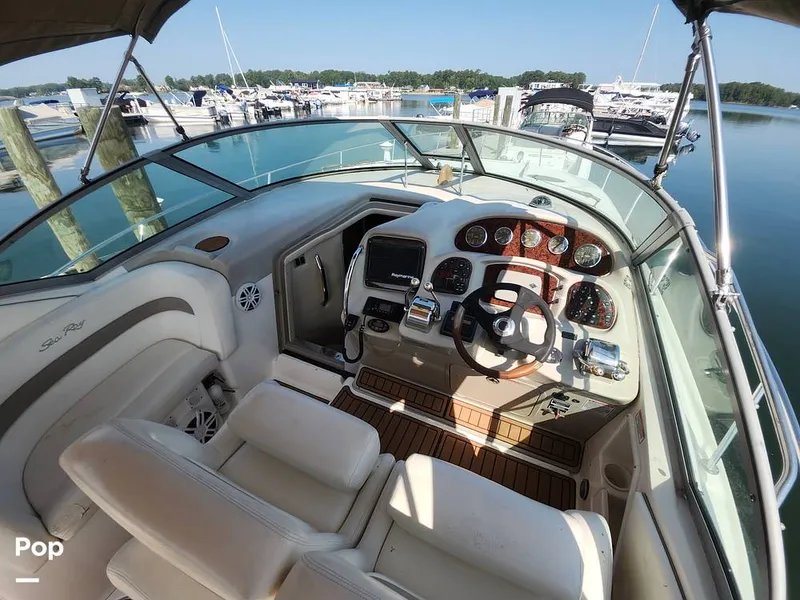 Slide: The Image of Sea Ray 320 Sundancer 2004 - 16707613
