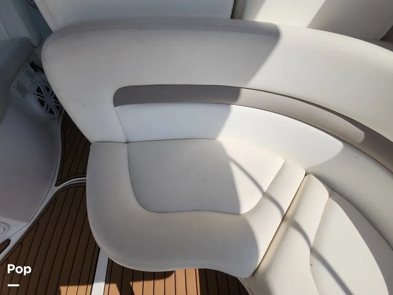 Slide: The Image of Sea Ray 320 Sundancer 2004 - 16707606