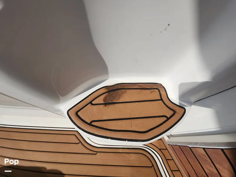 Slide: The Image of Sea Ray 320 Sundancer 2004 - 16707600