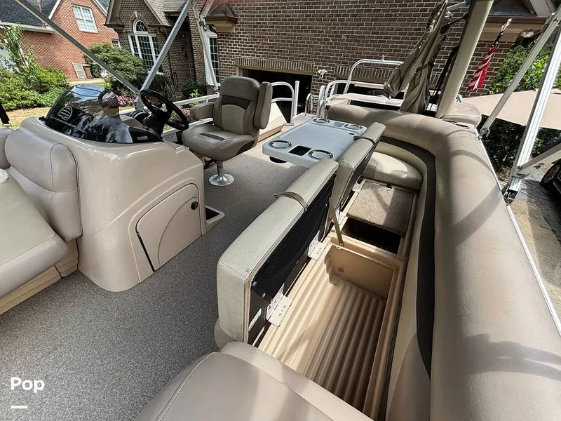 Slide: The Image of Sun Tracker 24 DXL fishing barge XP3 2015 - 16682666