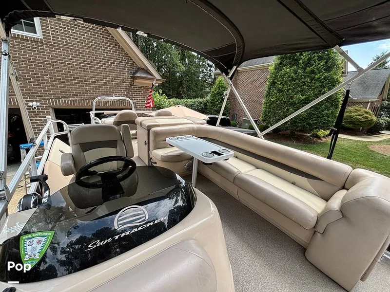 Slide: The Image of Sun Tracker 24 DXL fishing barge XP3 2015 - 16682654