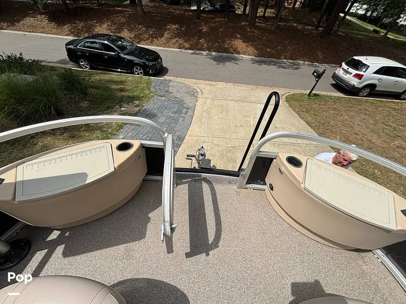 Slide: The Image of Sun Tracker 24 DXL fishing barge XP3 2015 - 16682679