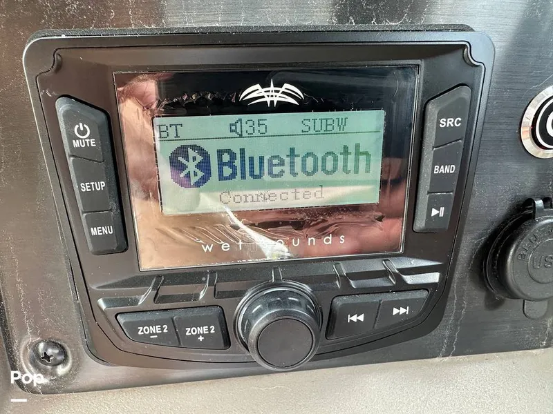Slide: The Image of Tracker Fishin' 20 Barge DLX 2025 - 16629632