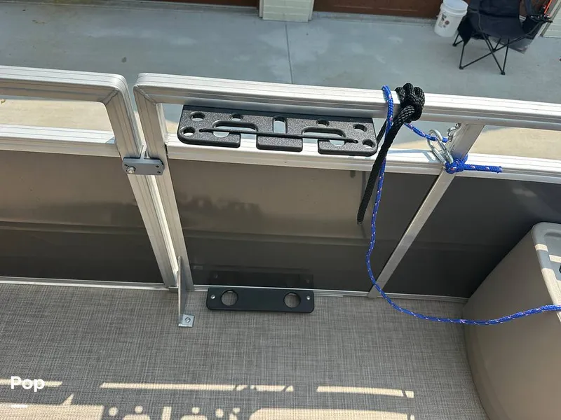 Slide: The Image of Tracker Fishin' 20 Barge DLX 2025 - 16629625