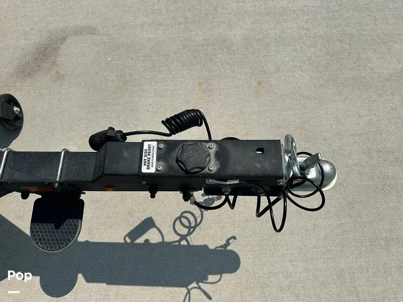 Slide: The Image of Tracker Fishin' 20 Barge DLX 2025 - 16629667