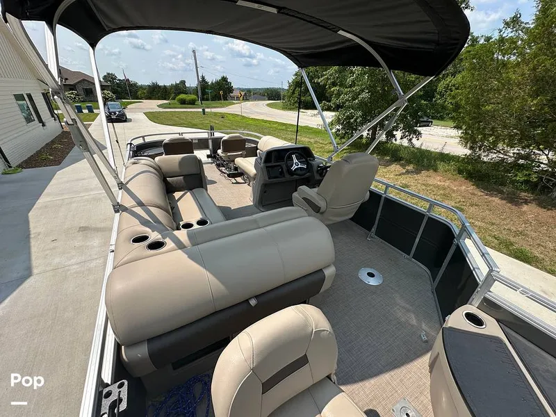 Slide: The Image of Tracker Fishin' 20 Barge DLX 2025 - 16629608