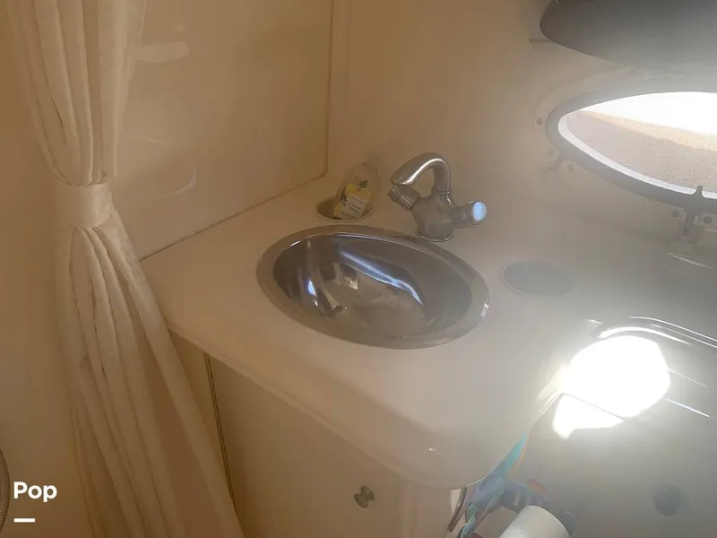 Slide: The Image of Bathroom Sink - 16670004