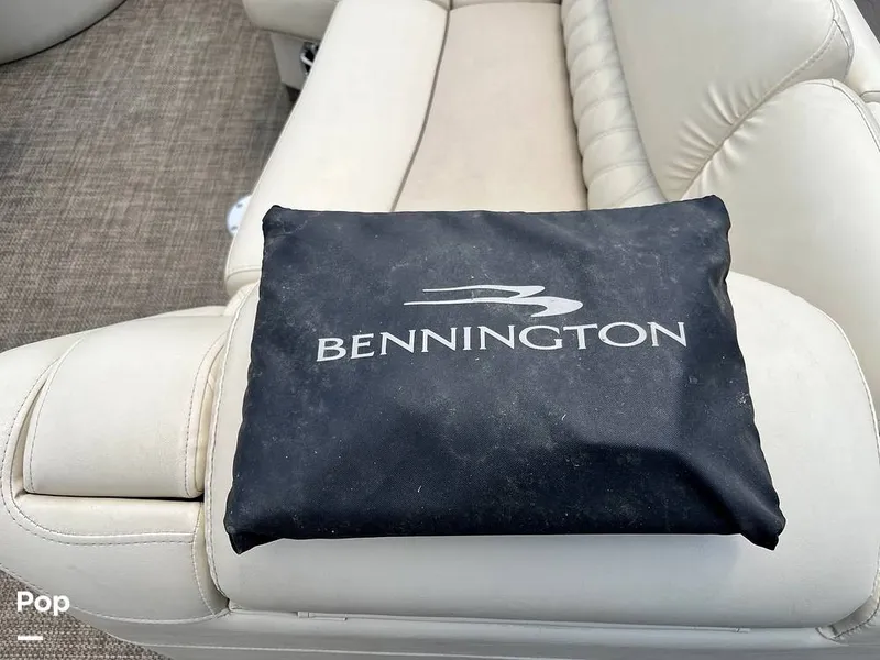 Slide: The Image of Bennington 2575 QCW-I/O 2015 - 16633172