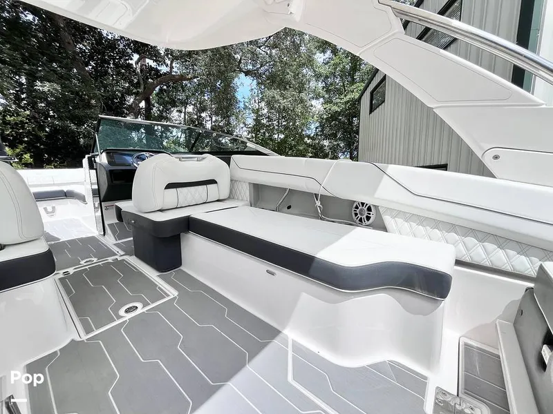 Slide: The Image of Cockpit Seating - 16722740