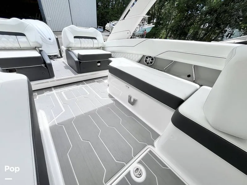 Slide: The Image of Cockpit Seating - 16722749