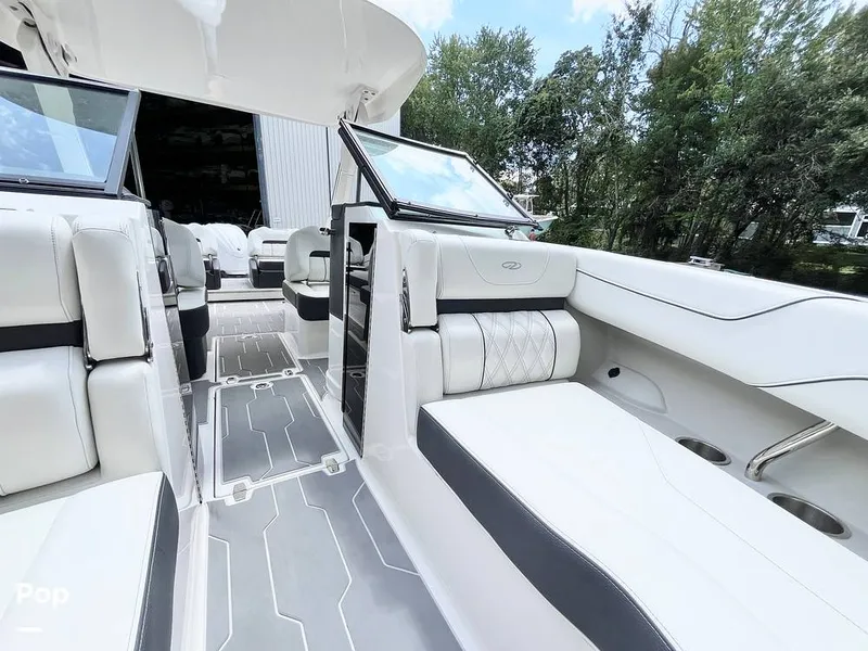 Slide: The Image of Windshield - Walk Through - 16722776