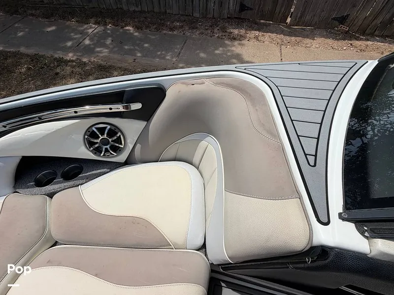 Slide: The Image of Malibu 23 LSV Wakesetter 2013 - 16685815