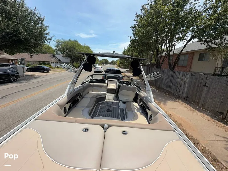 Slide: The Image of Malibu 23 LSV Wakesetter 2013 - 16685793