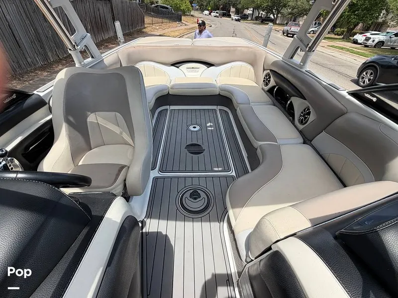 Slide: The Image of Malibu 23 LSV Wakesetter 2013 - 16685816