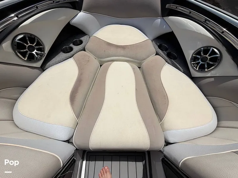 Slide: The Image of Malibu 23 LSV Wakesetter 2013 - 16685817